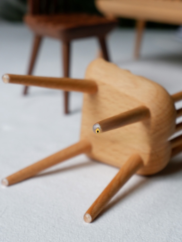 Creative Wooden Chair Phone St - Phone Accessories Brands avis et prix